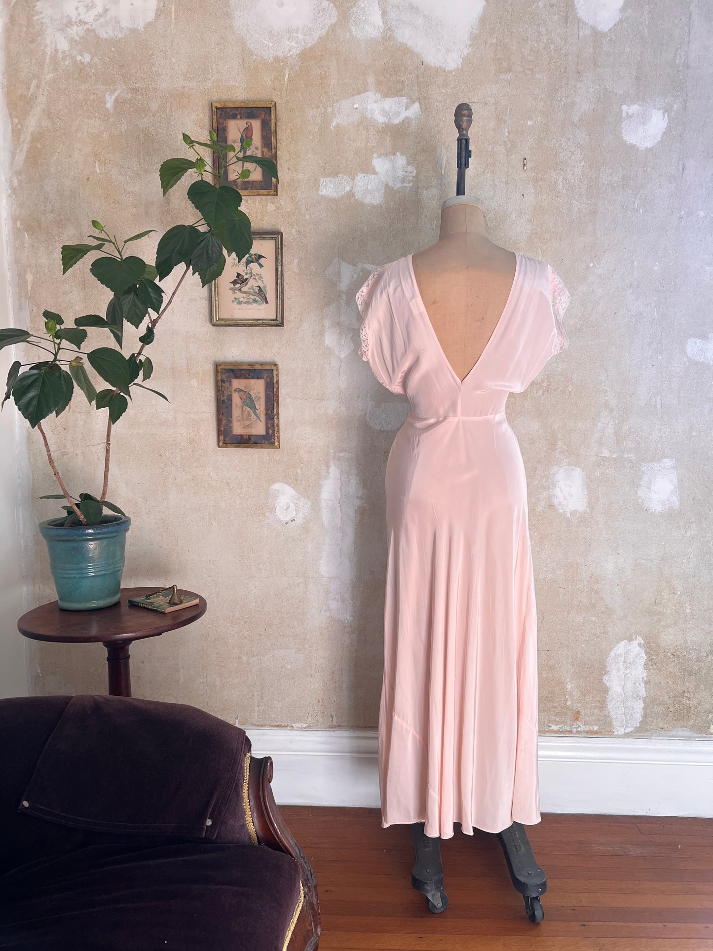1940s Pink Rayon & Lace Grecian Bias Cut Gown S/M