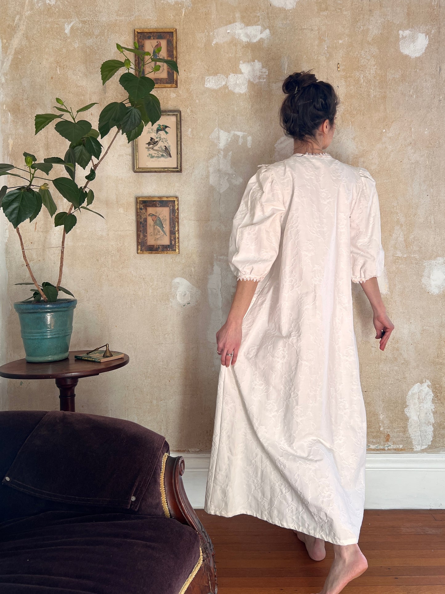 1970s Victorian-Style Cotton Dressing Gown M