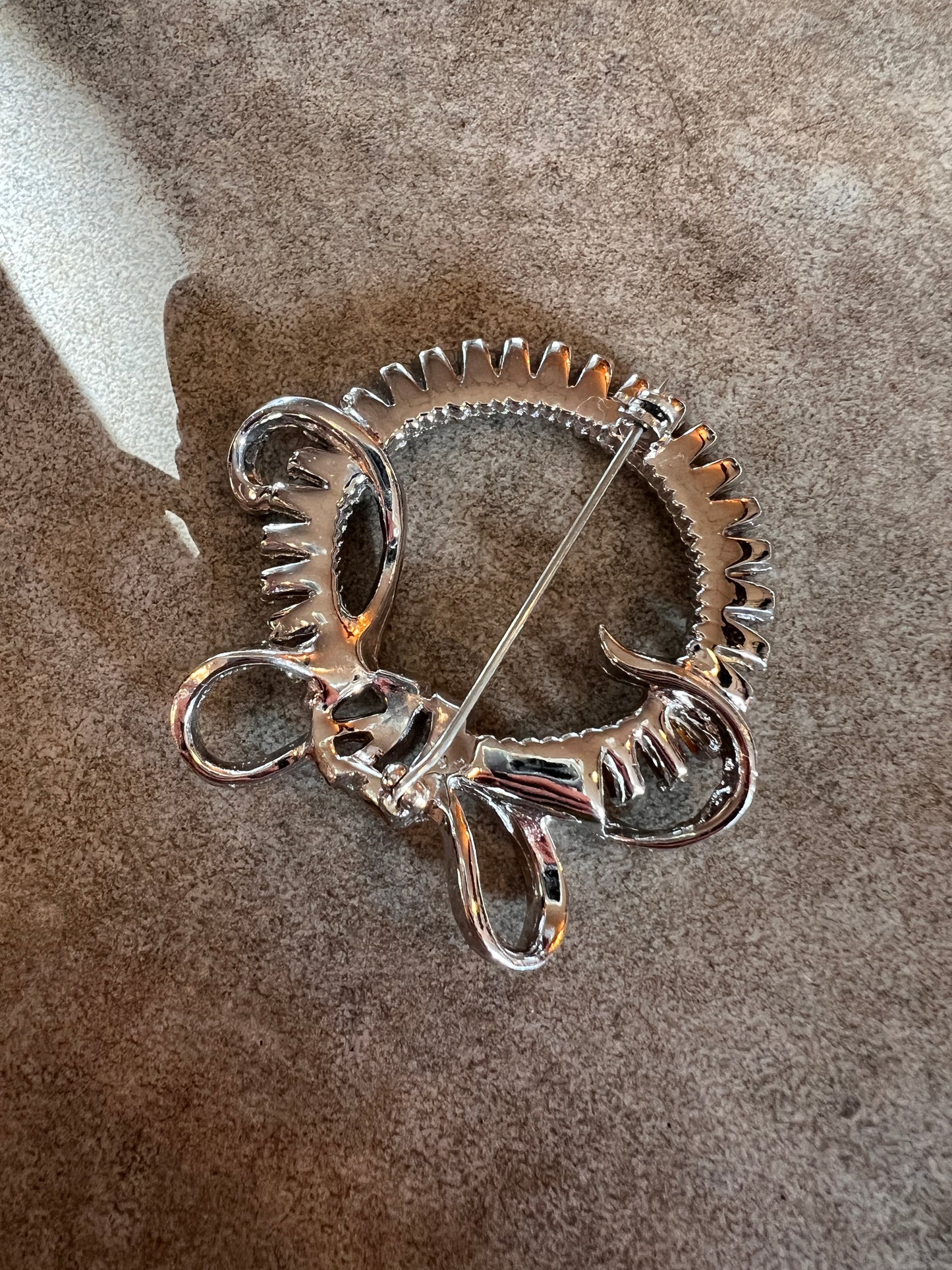 Deco Rhinestone Wreath Brooch