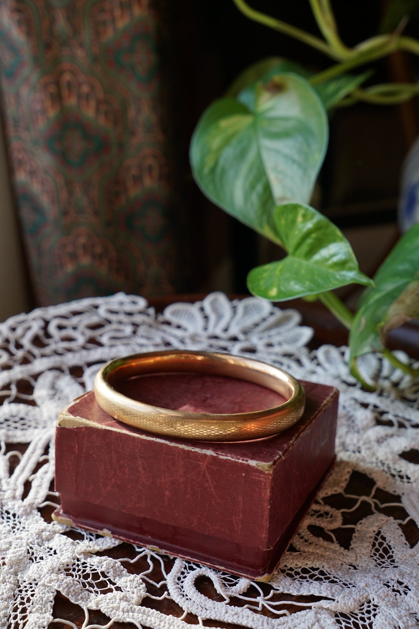 Vtg 1940s Gold Filled Bangle Bracelet