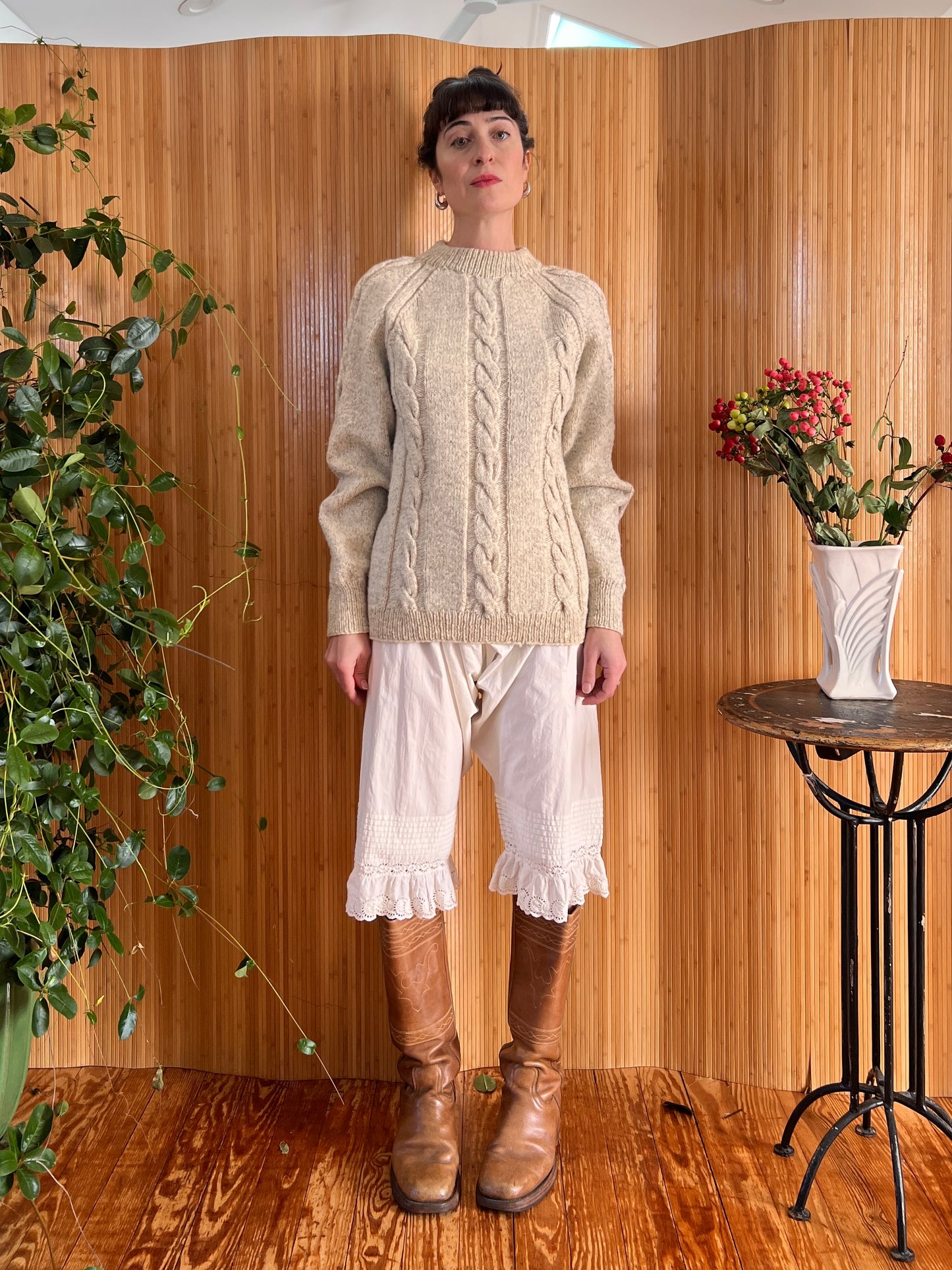 Vtg 100% Wool Danspun Cableknit Sweater M/L