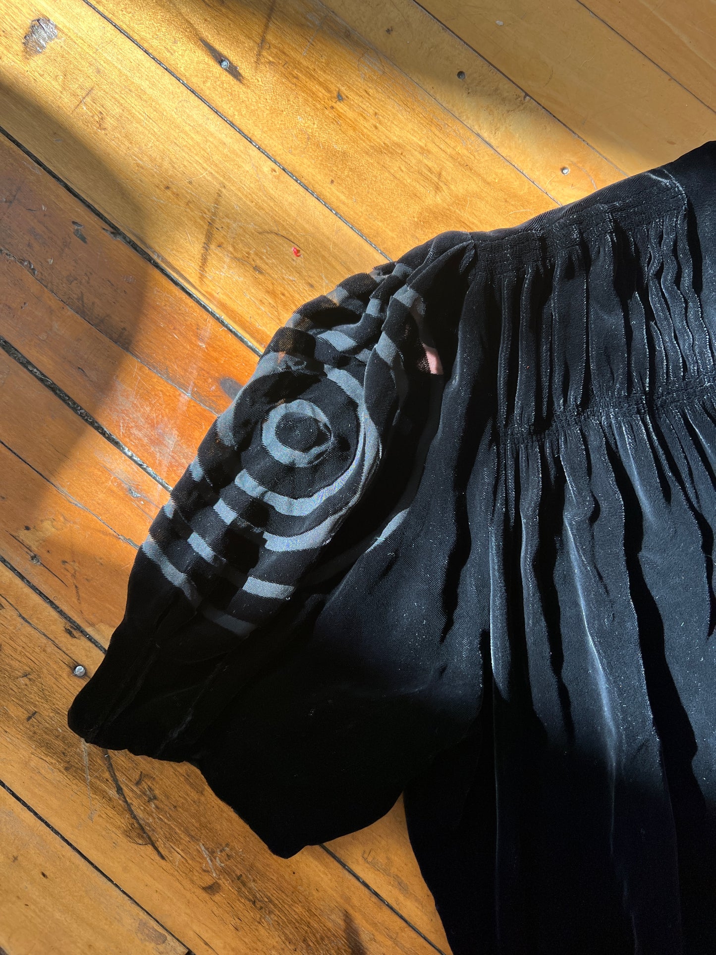 1940s Silk Velvet Bullseye Dress L