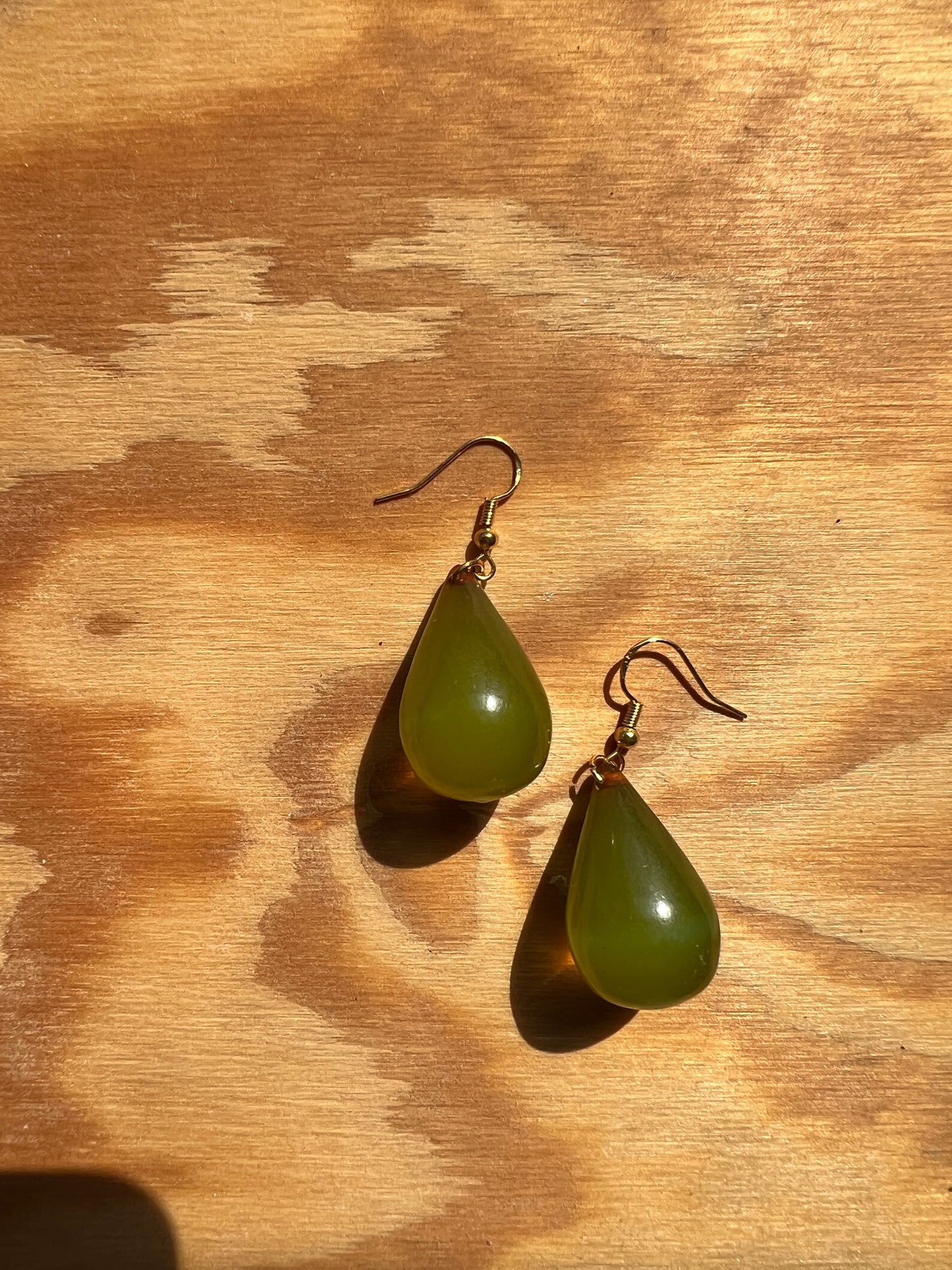 Vintage 1930s Lucite Drops