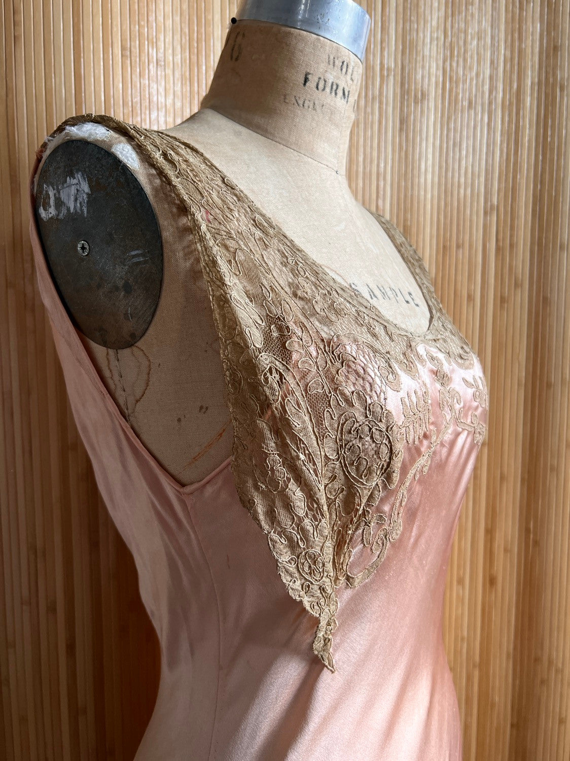 1930s Rose Gold Silk and Lace Bias Cut Gown S/M