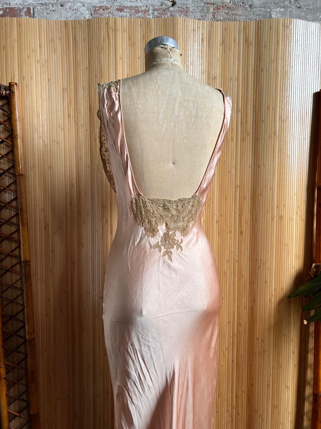 1930s Rose Gold Silk and Lace Bias Cut Gown S/M
