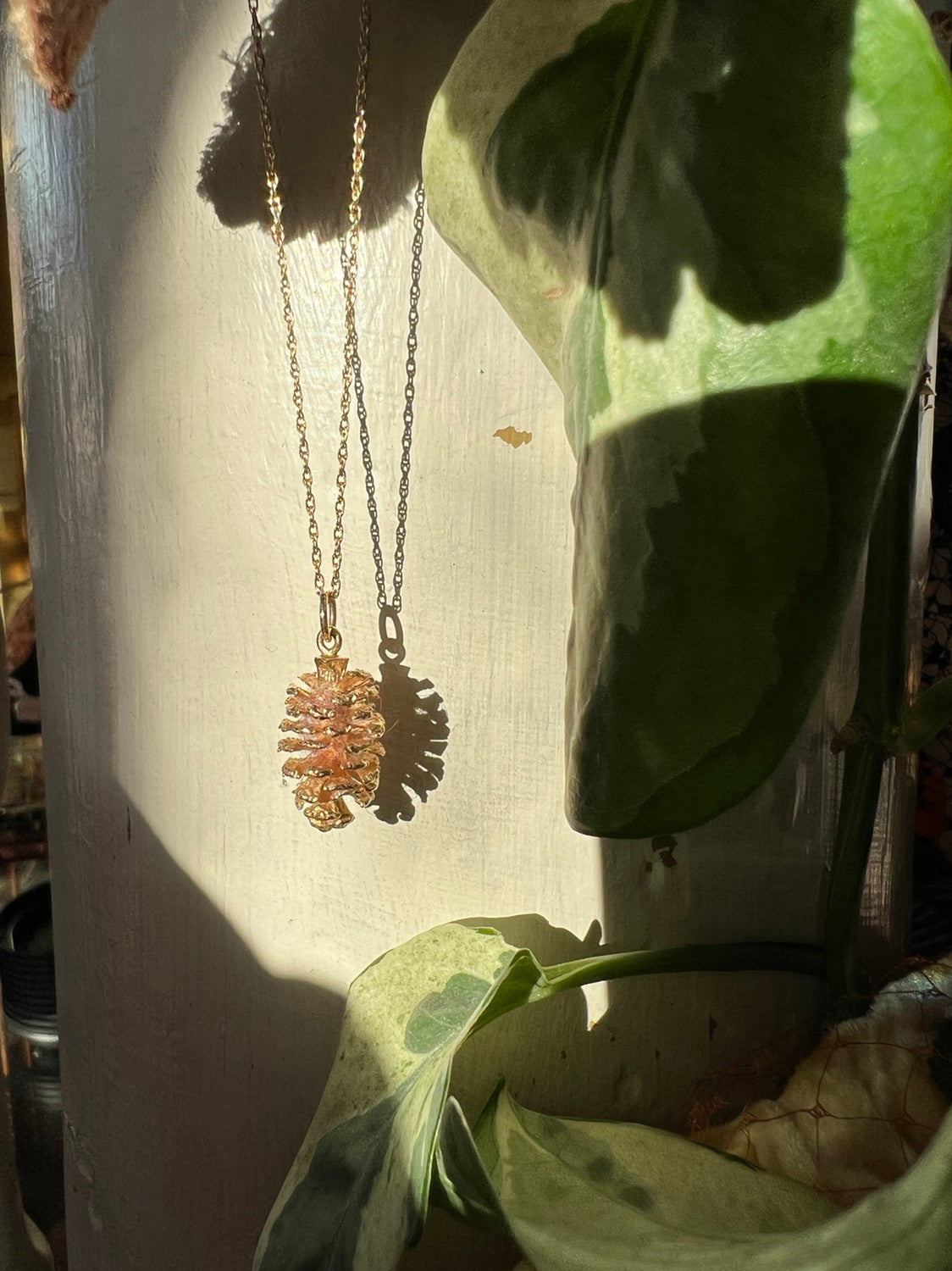 Vintage 1970s 14K Gold Pinecone Necklace
