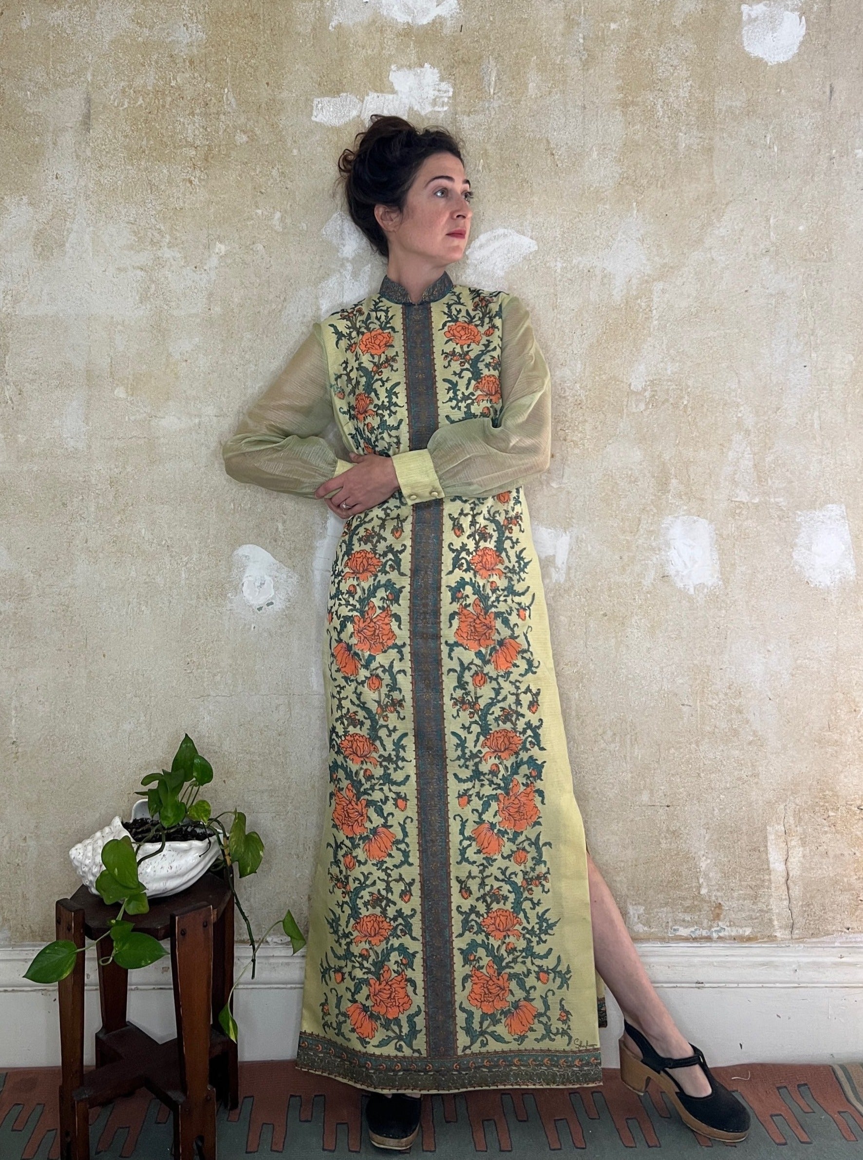 1960s Alfred Shaheen Metallic Print Maxi S/M 1960s Alfred Shaheen Metallic Print Maxi S/M