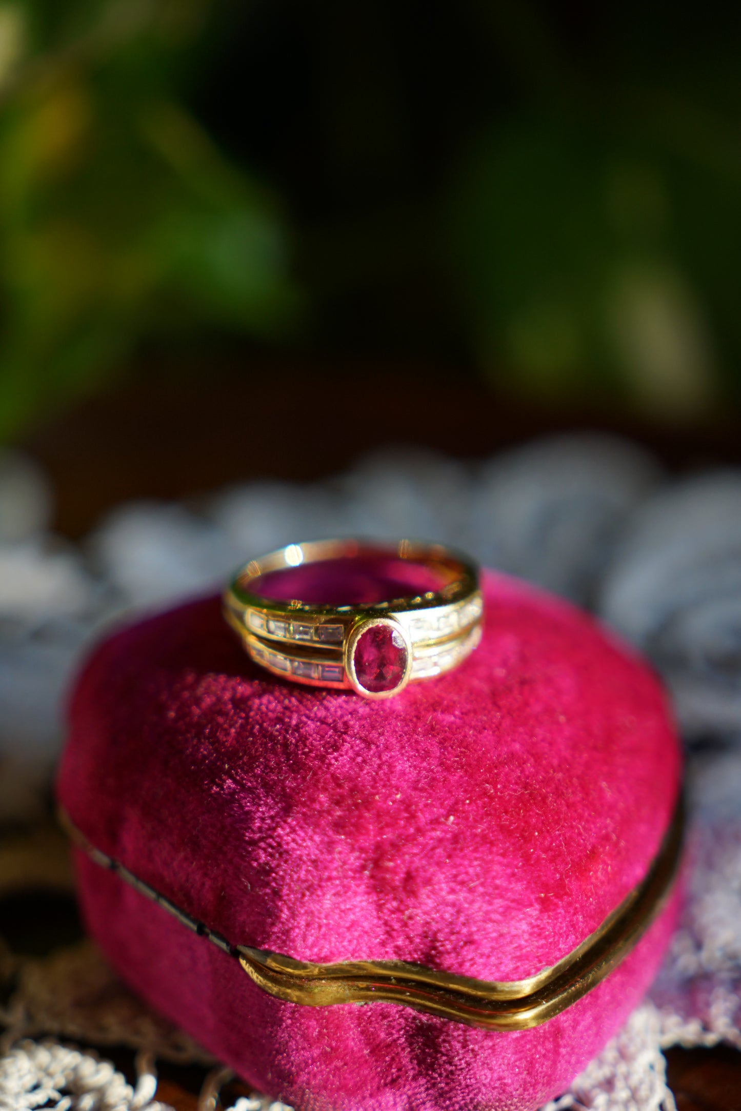 Vtg Art Deco Ruby and Diamond Ring 18K Gold