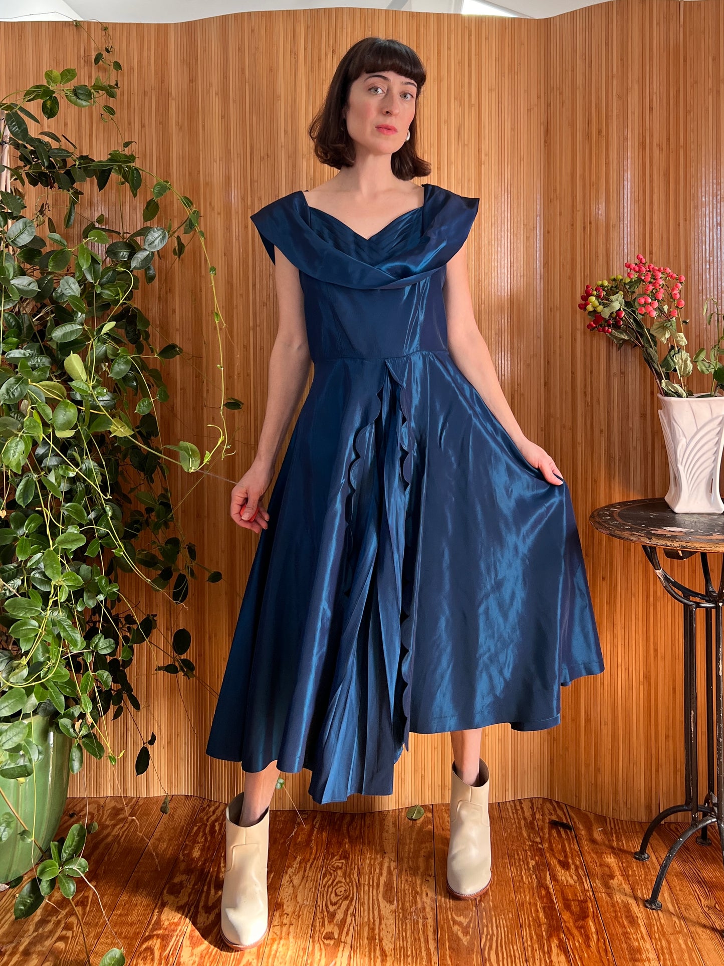 1950s Iridescent Silk Shantung Dress M