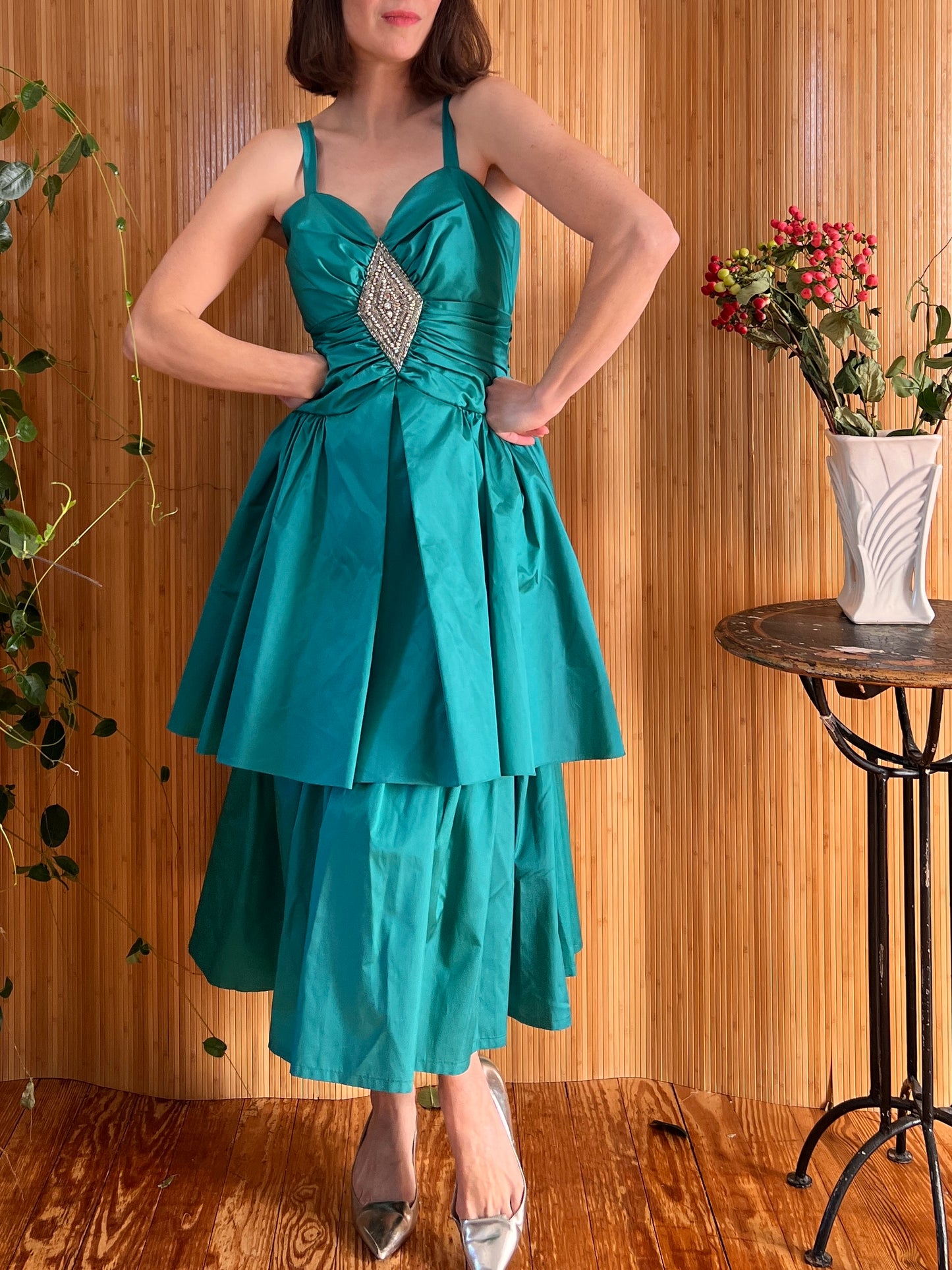 1970s Lilli Diamond Taffeta Rhinestone Party Dress S/M