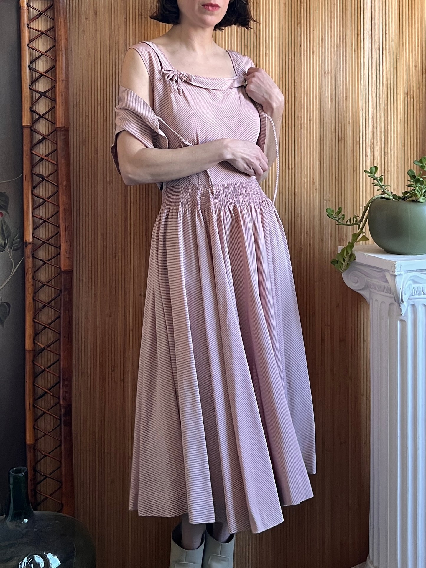 1940s Pink Two-Piece Rayon Crepe Dress and Jacket S
