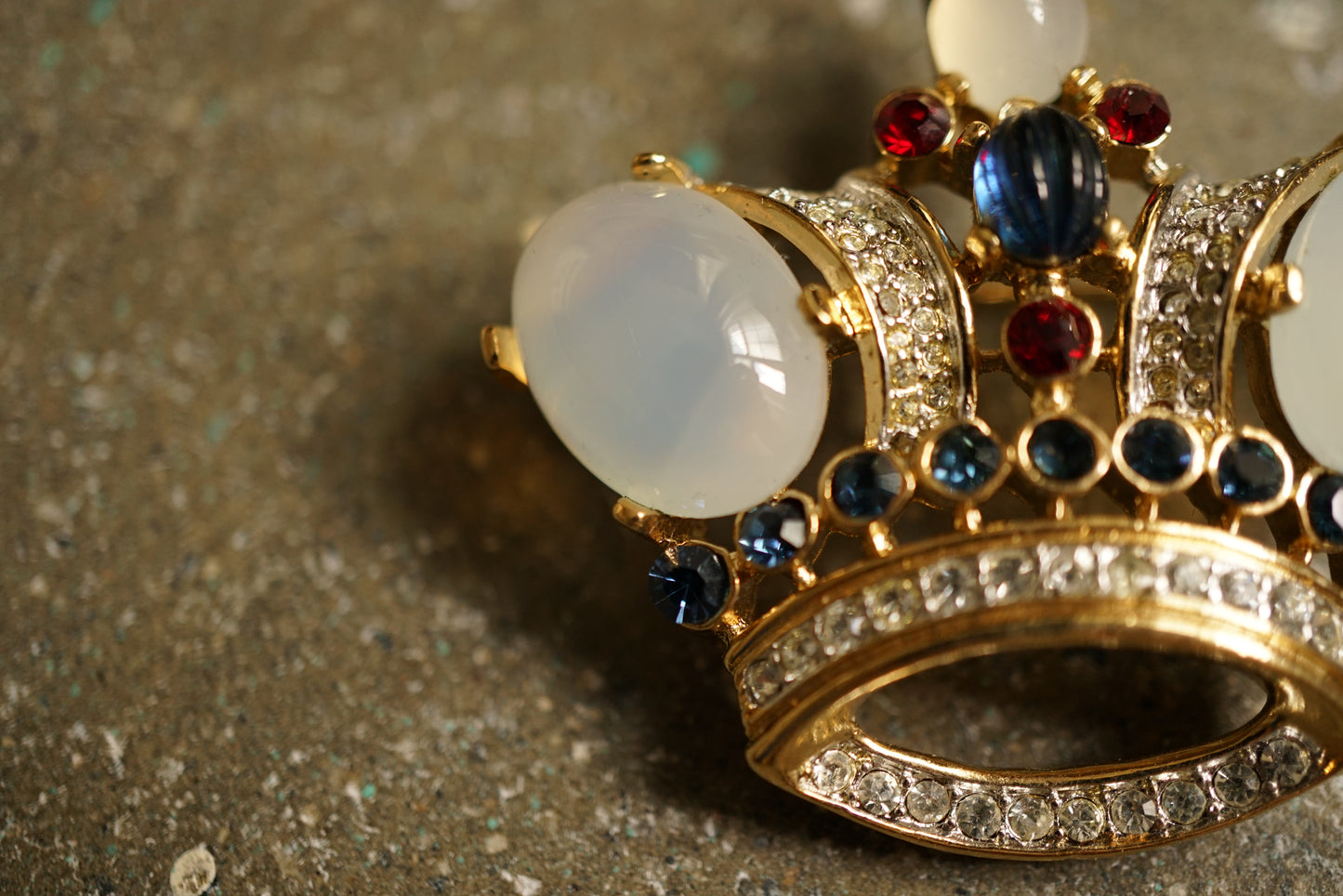 VTG 1988 Crown Trifari Alfred Philippe Jelly Belly Crown Brooch