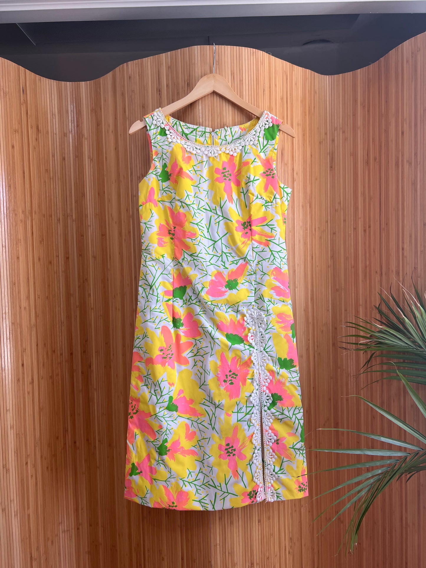 1960s/1970s "The Lilly" Lilly Pulitzer Midi Shift Dress M