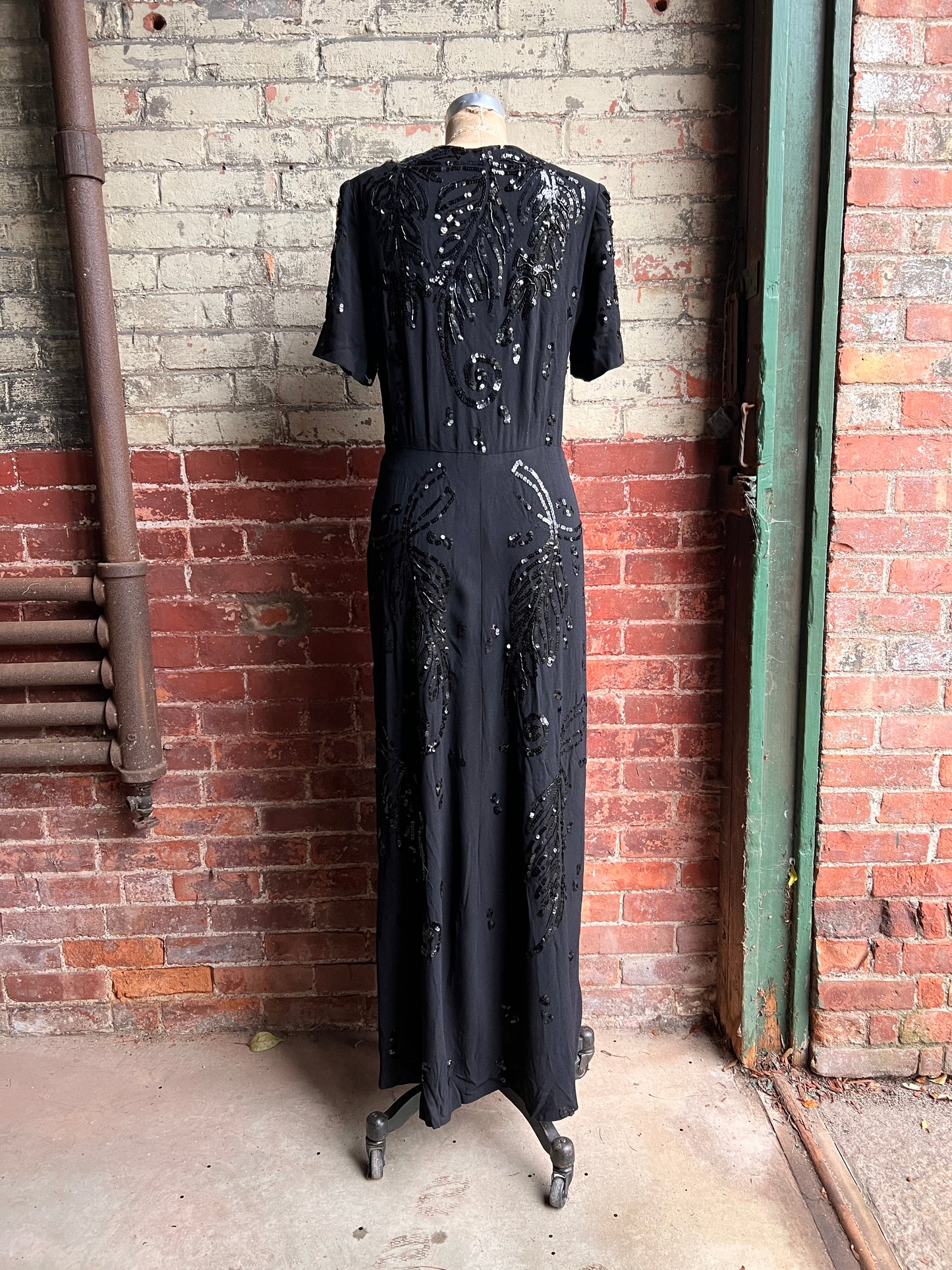 1930s/40s Beaded and Sequin Crepe Gown M