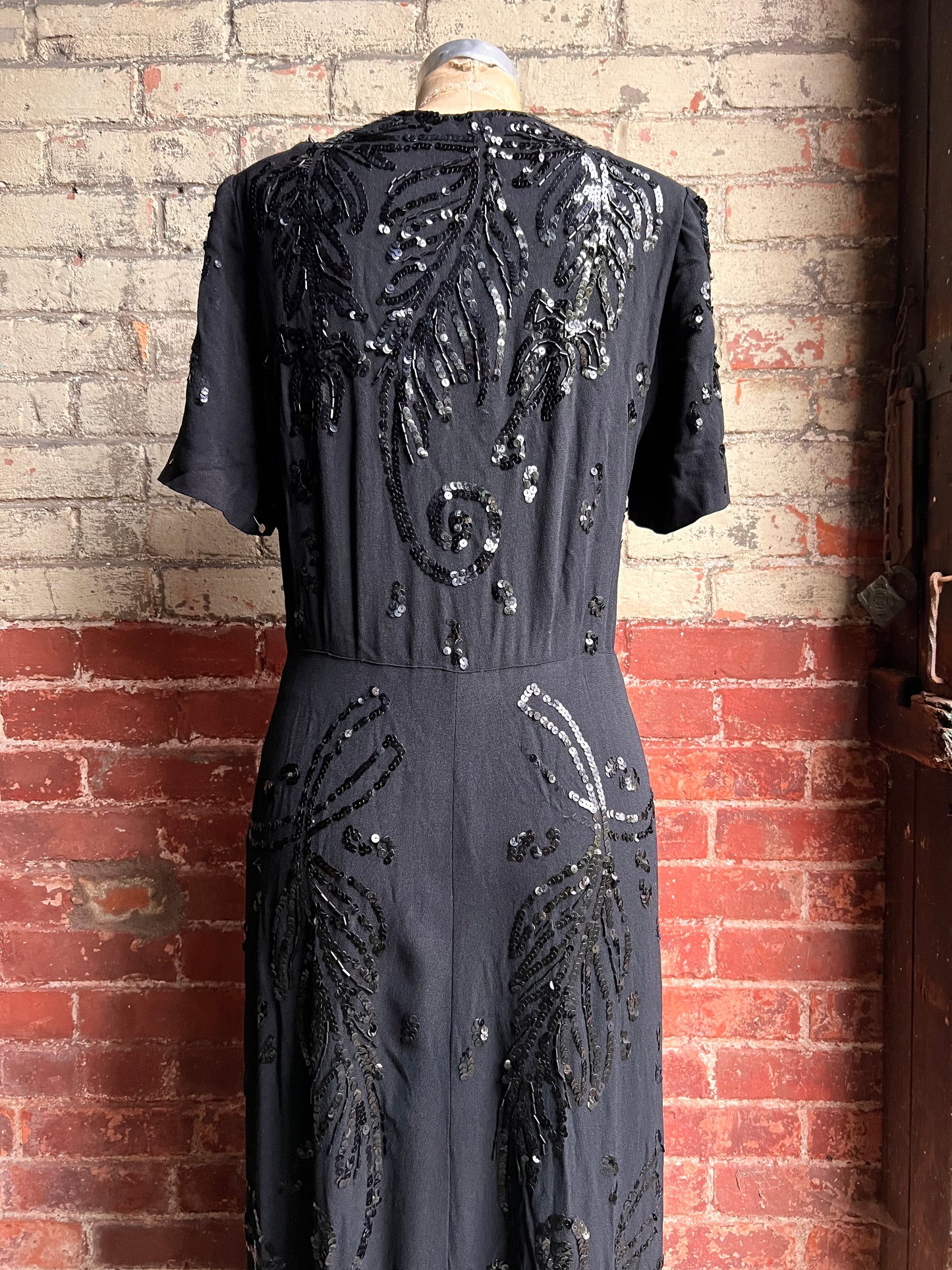 1930s/40s Beaded and Sequin Crepe Gown M