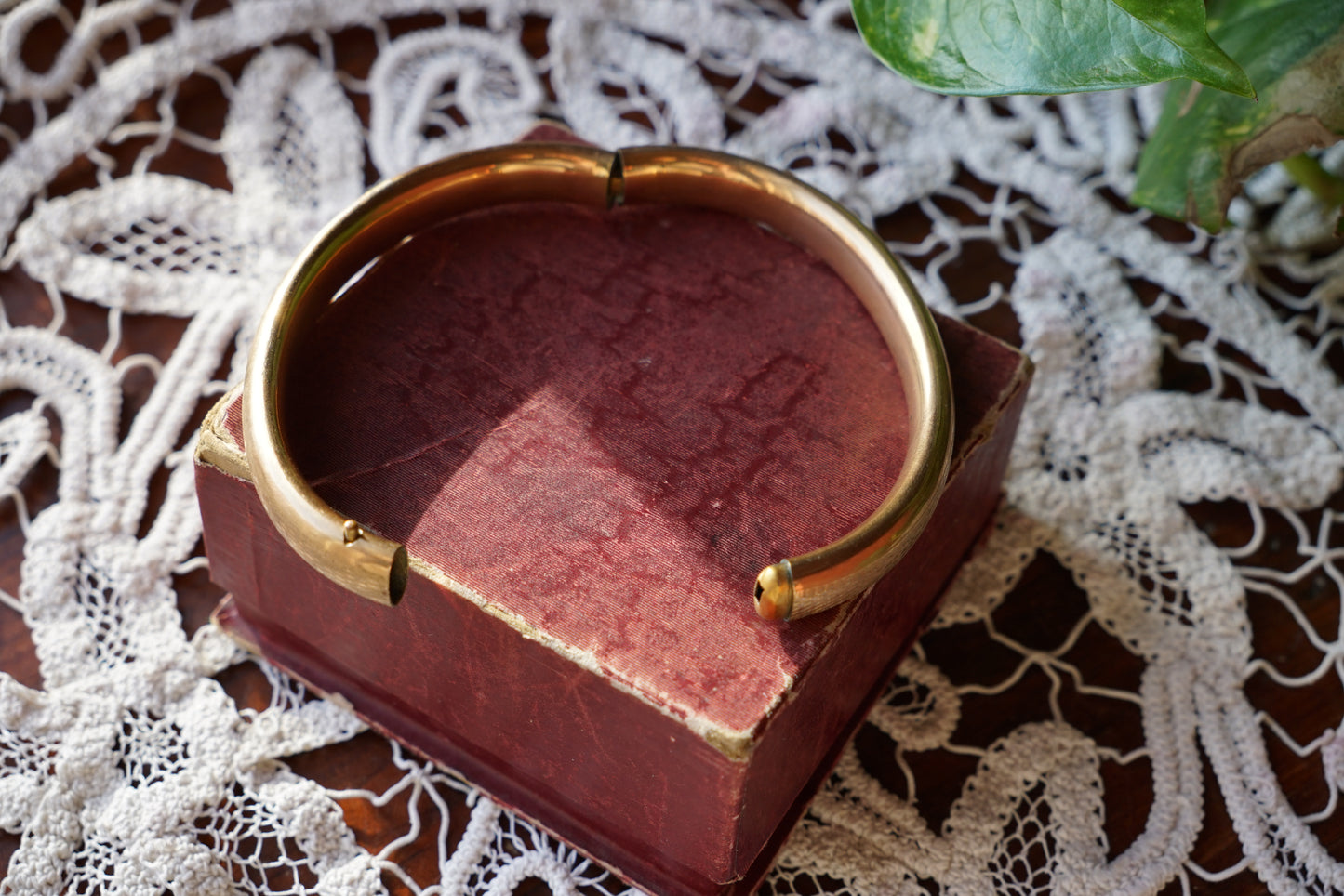 Vtg 1940s Gold Filled Bangle Bracelet