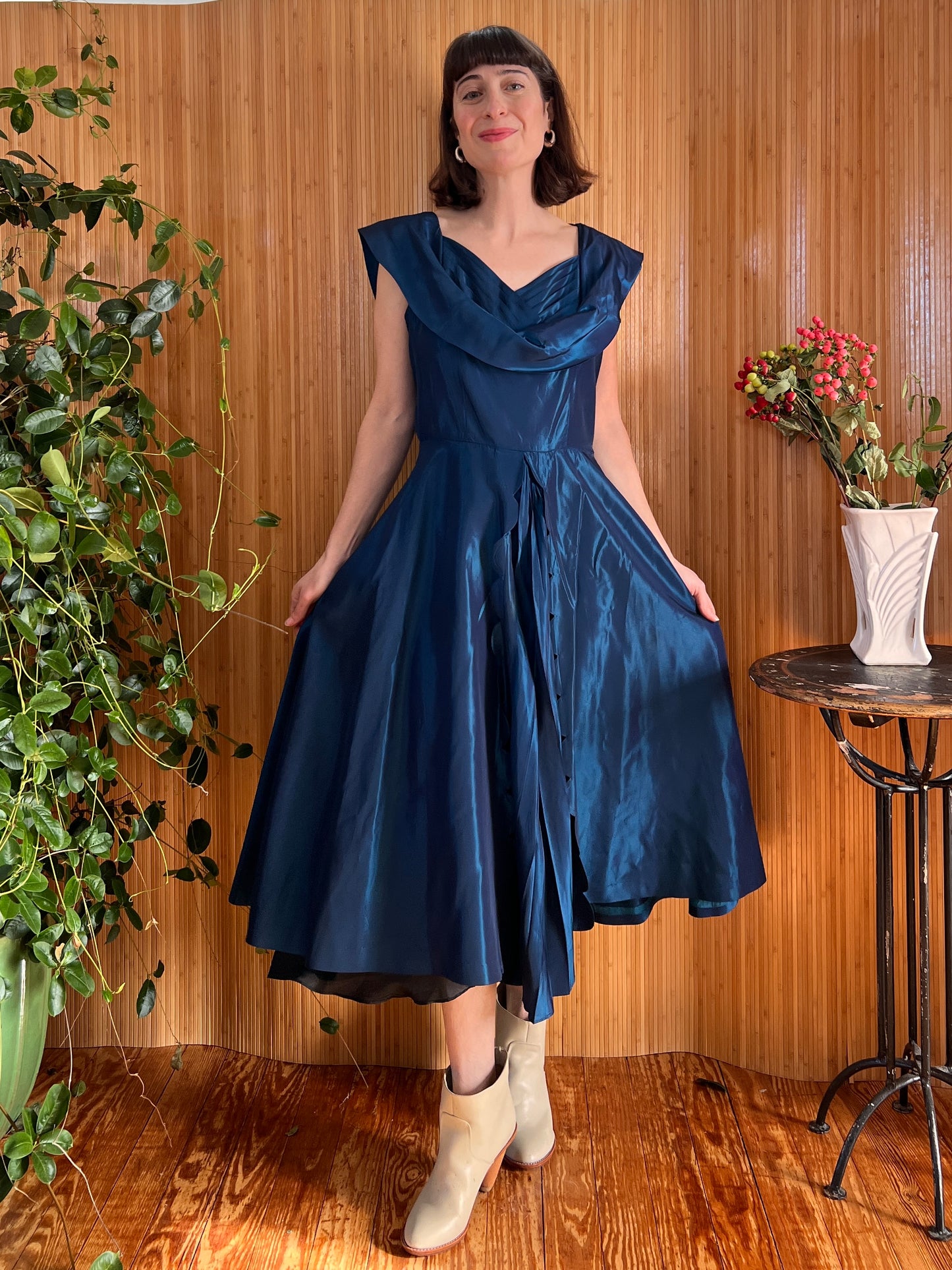 1950s Iridescent Silk Shantung Dress M