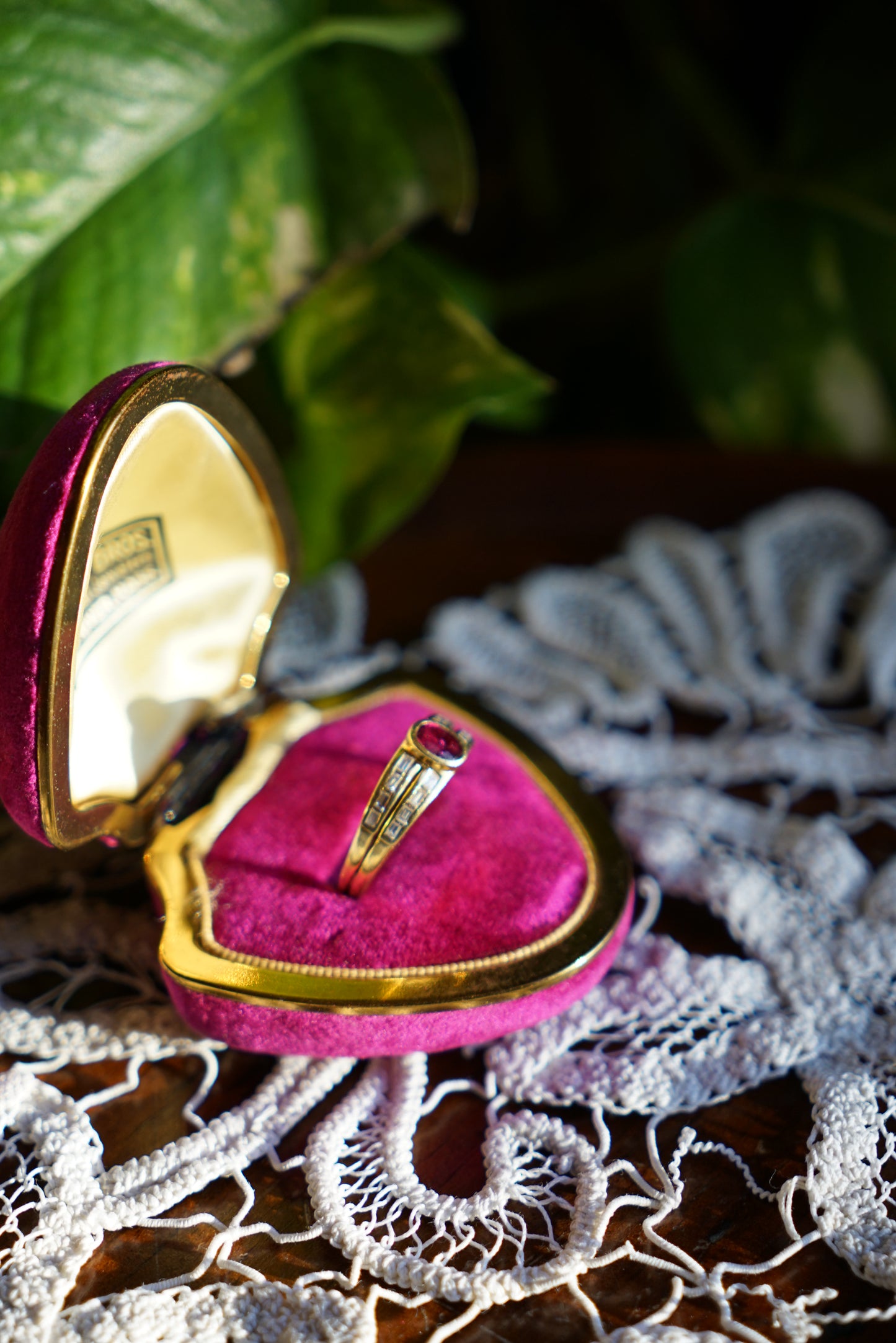 Vtg Art Deco Ruby and Diamond Ring 18K Gold