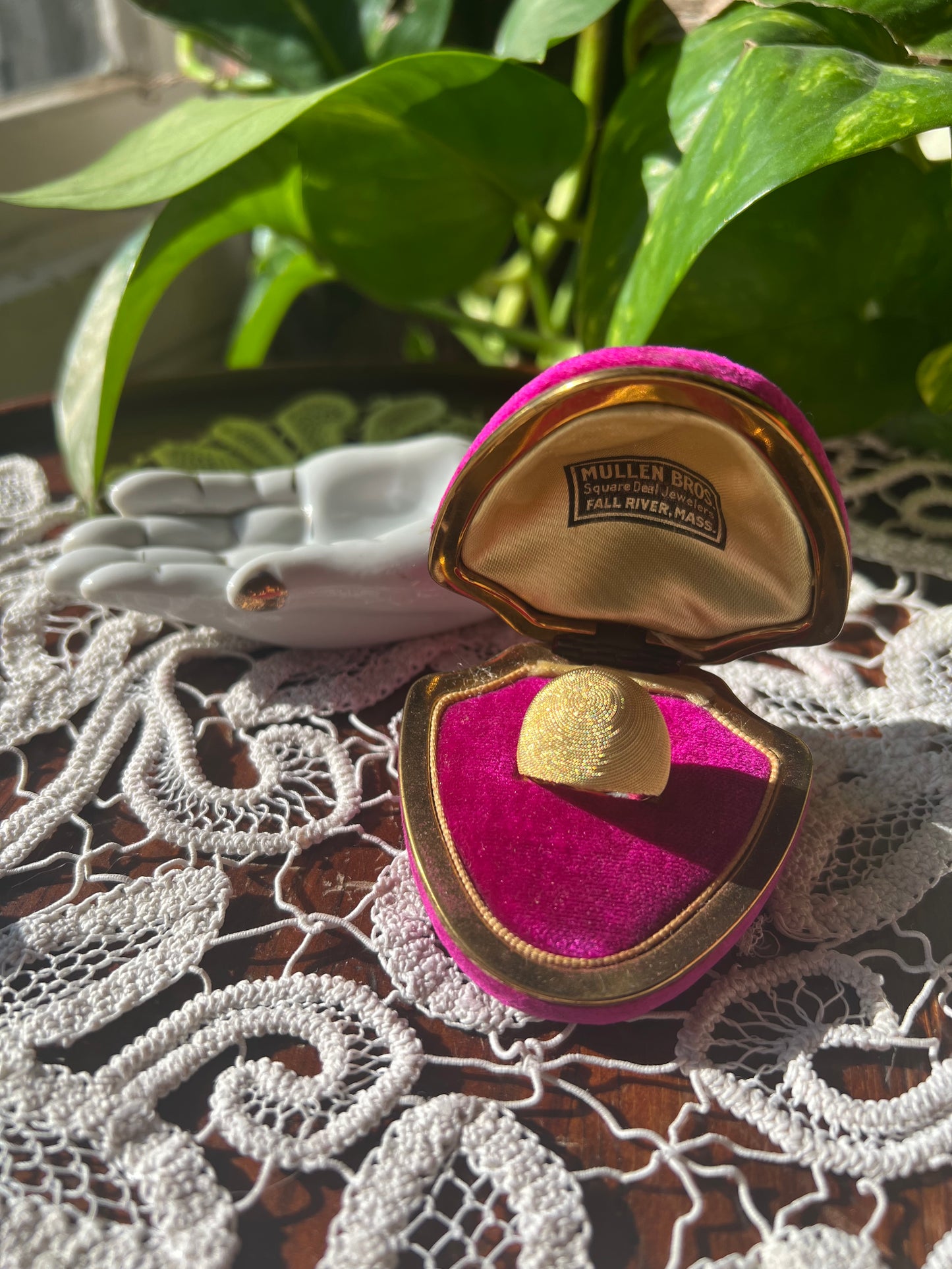 Vtg 18K Braided Gold Dome Cocktail Ring