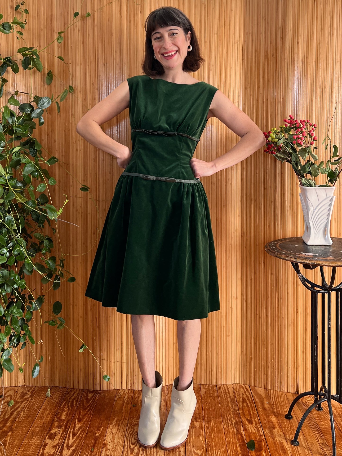 1950s Green Velvet Ribbons & Bows Dress