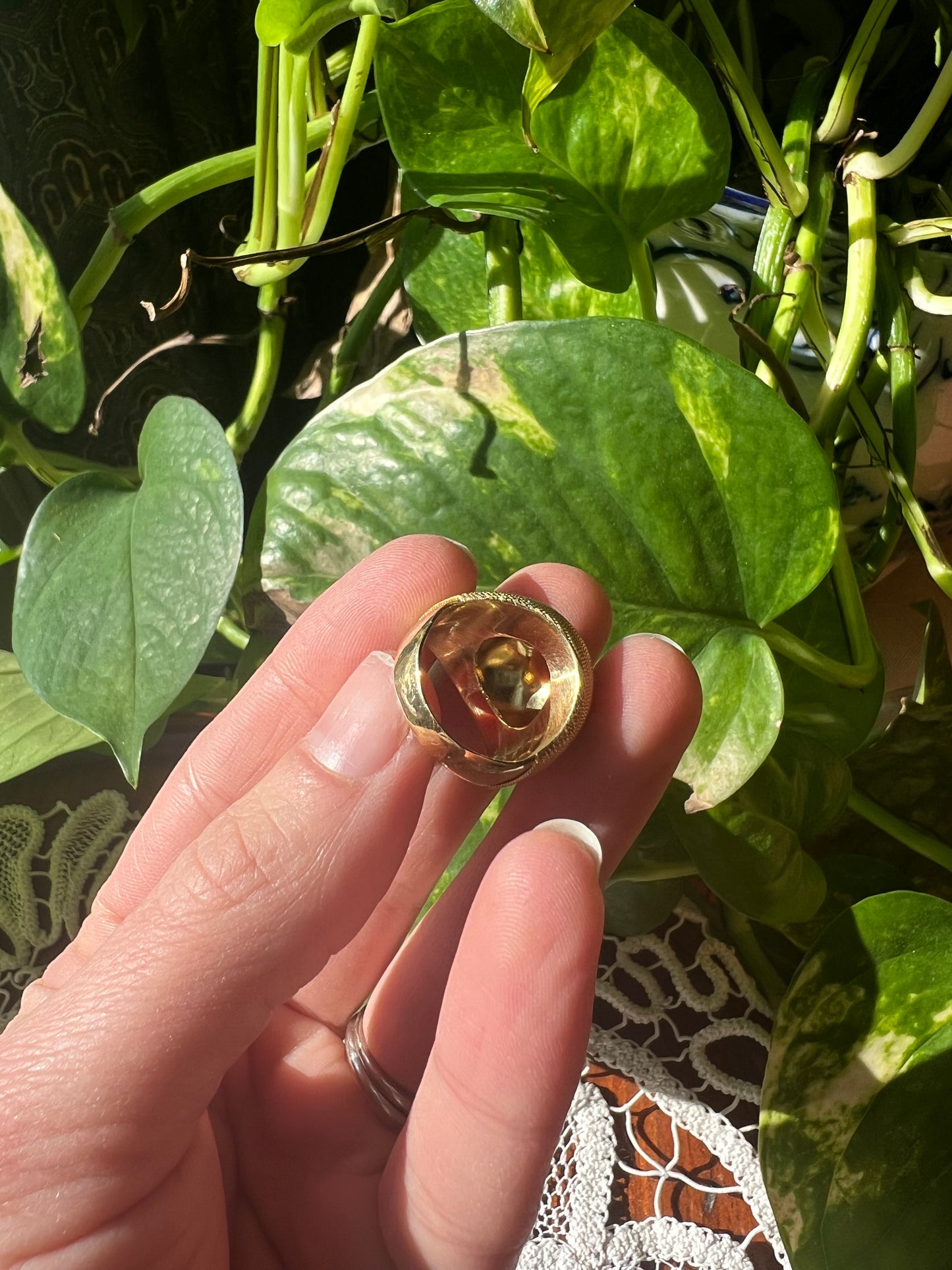 Vtg 18K Braided Gold Dome Cocktail Ring