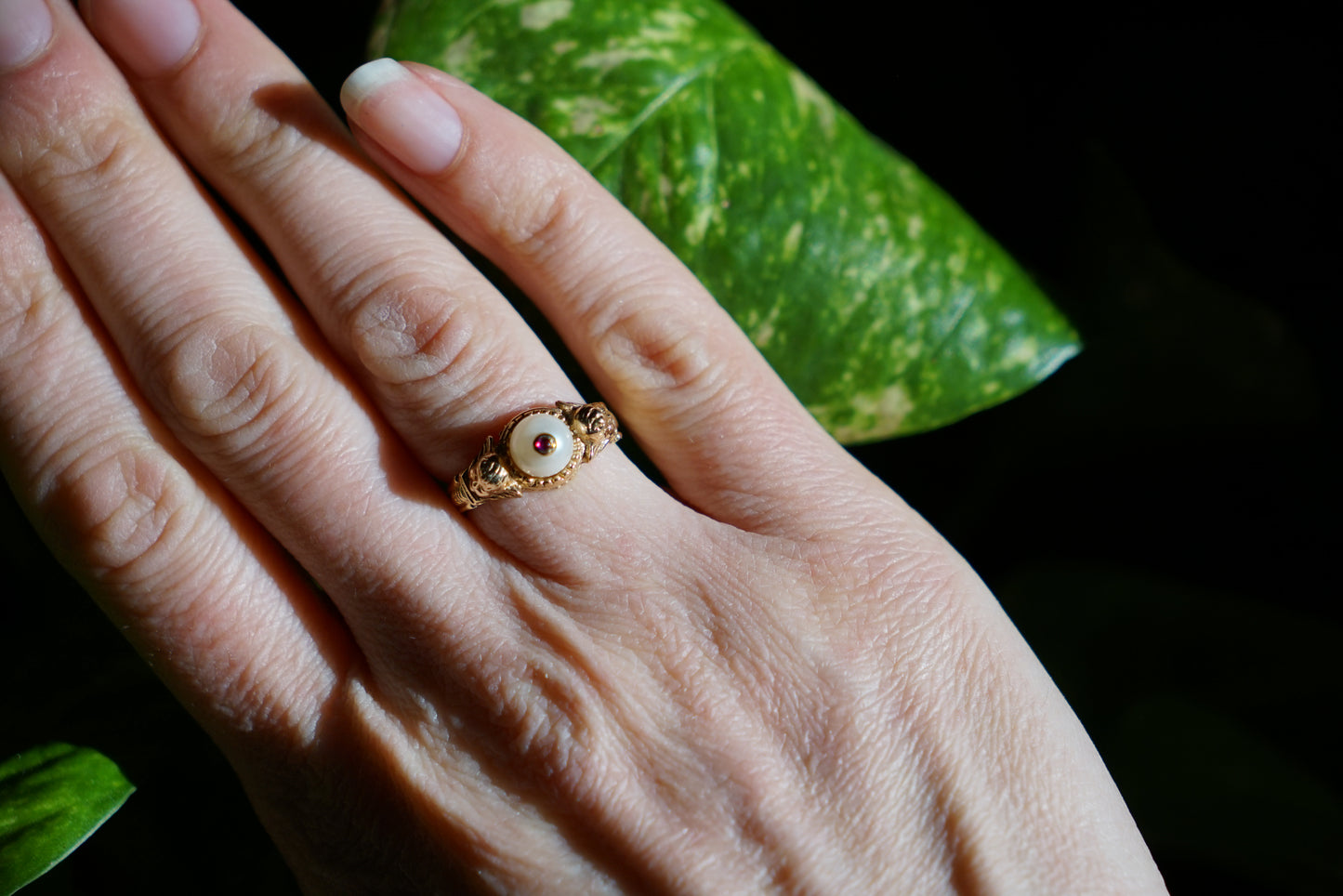 Vtg MFA 14k Gold Pearl and Ruby Etruscan Ring