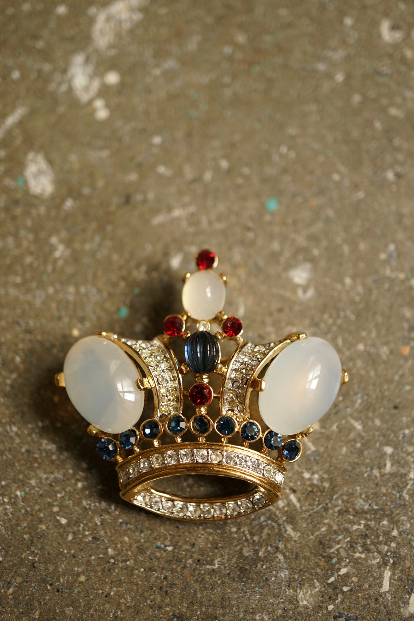 VTG 1988 Crown Trifari Alfred Philippe Jelly Belly Crown Brooch