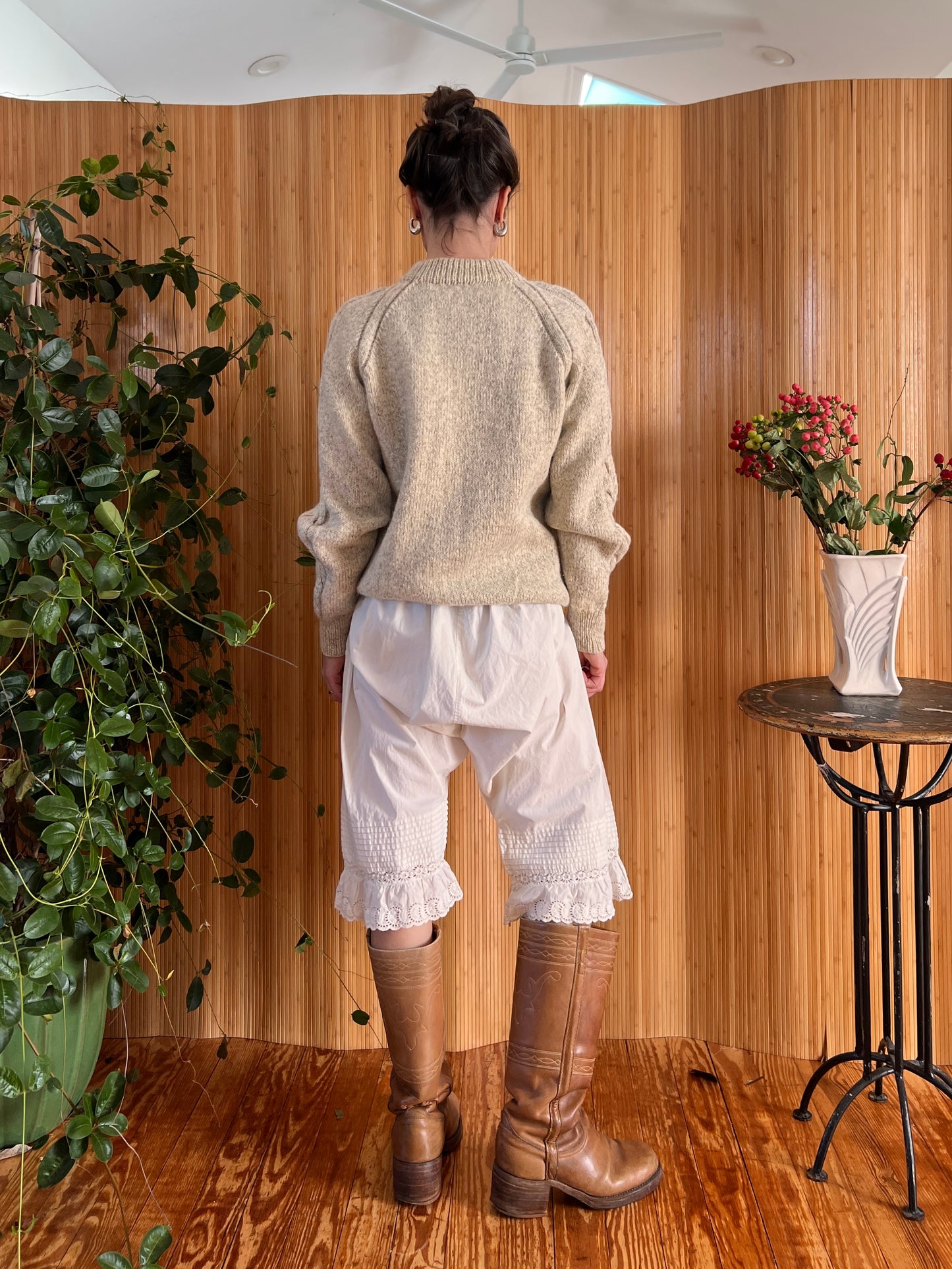 Vtg 100% Wool Danspun Cableknit Sweater M/L