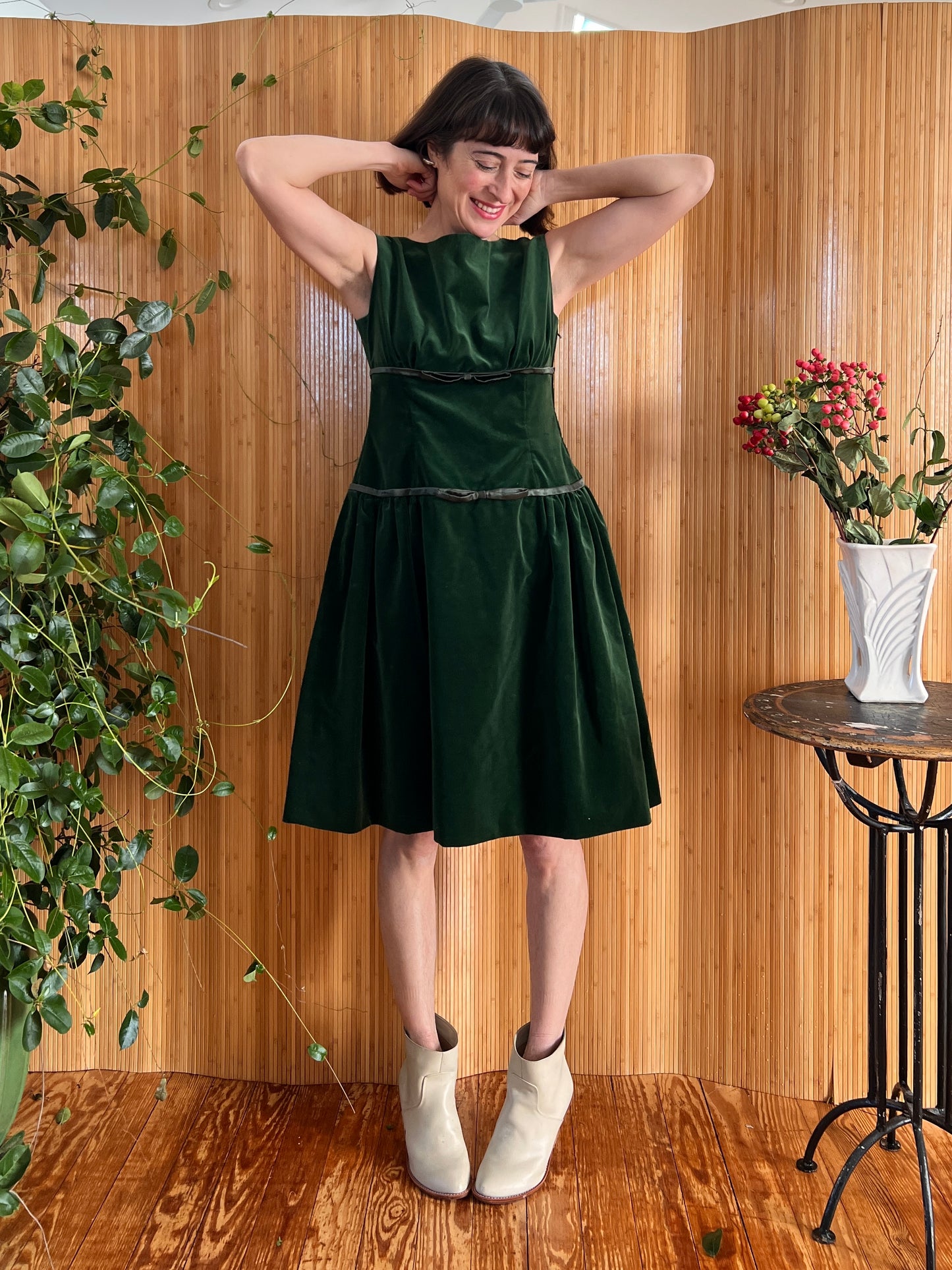 1950s Green Velvet Ribbons & Bows Dress