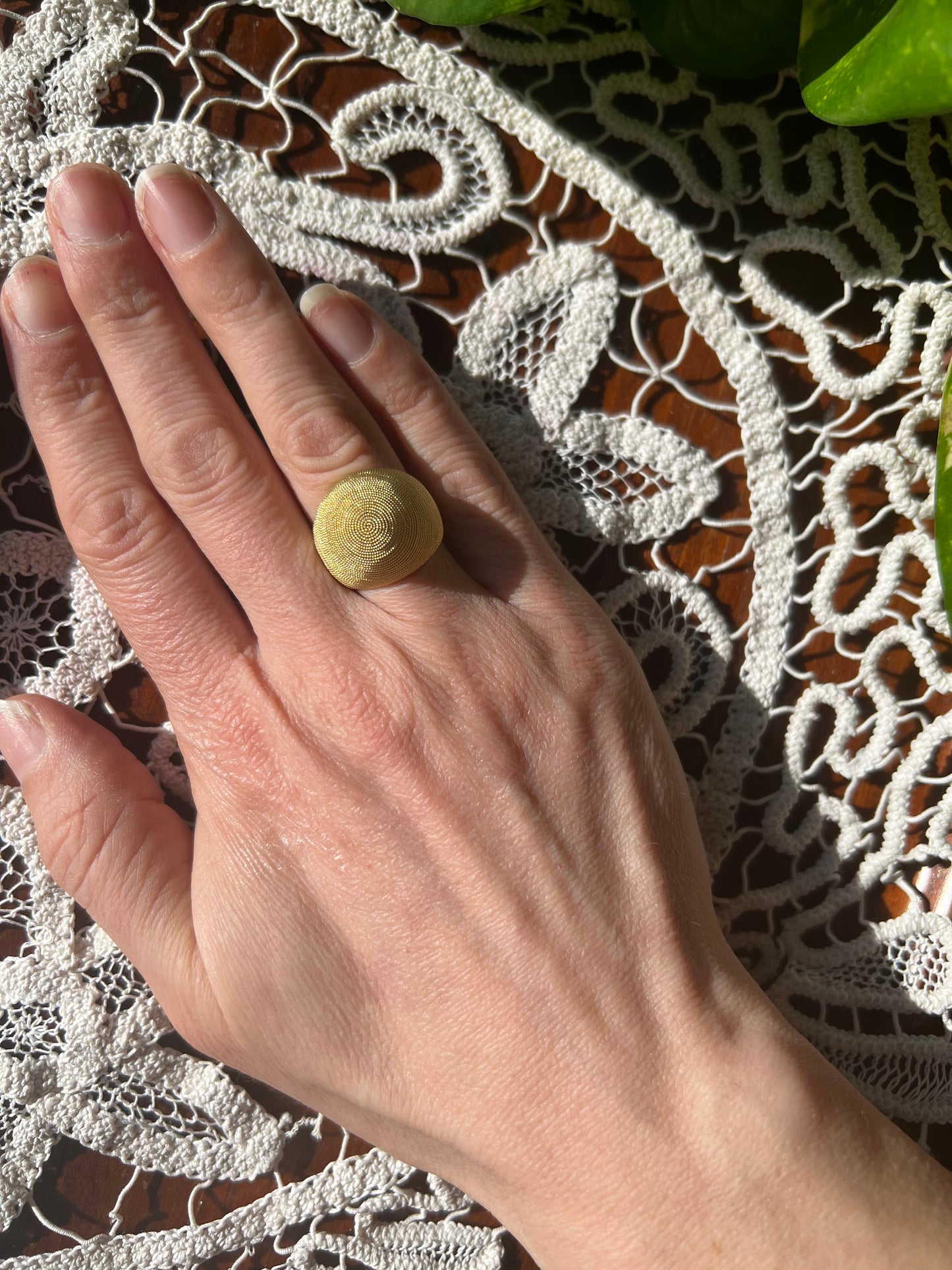 Vtg 18K Braided Gold Dome Cocktail Ring