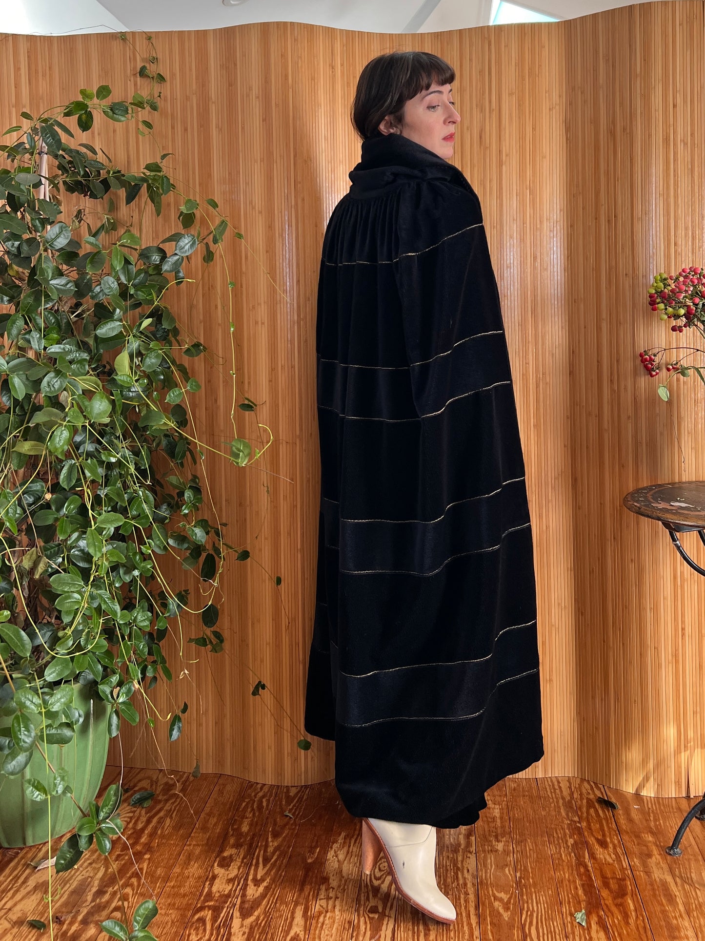1930s Deco Navy Silk Velvet Ribbed Cloak S/M