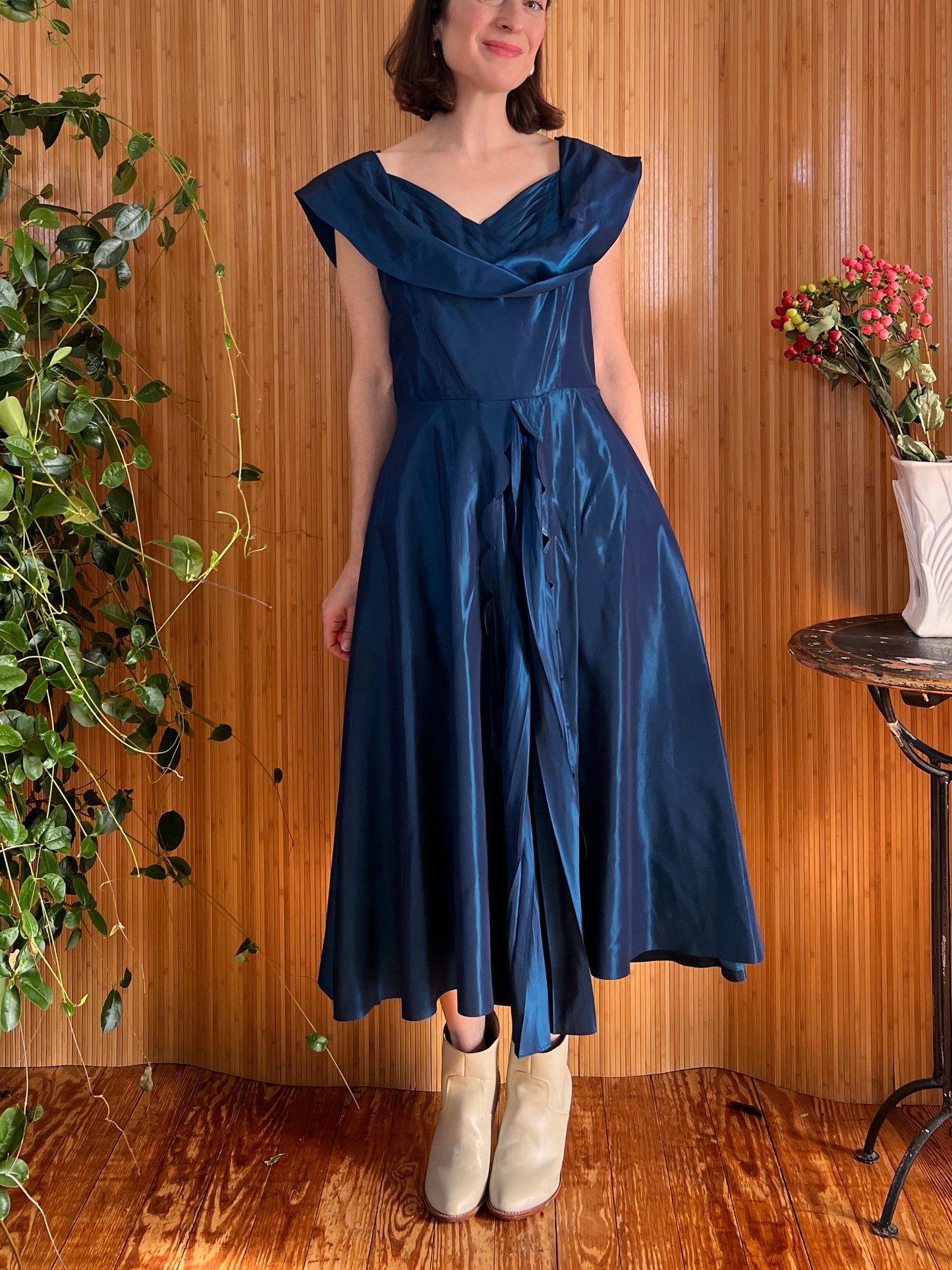 1950s Iridescent Silk Shantung Dress M