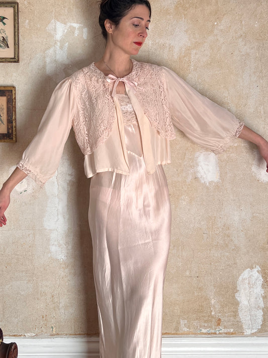 1930s Silk and Lace Overlay Bed Jacket S