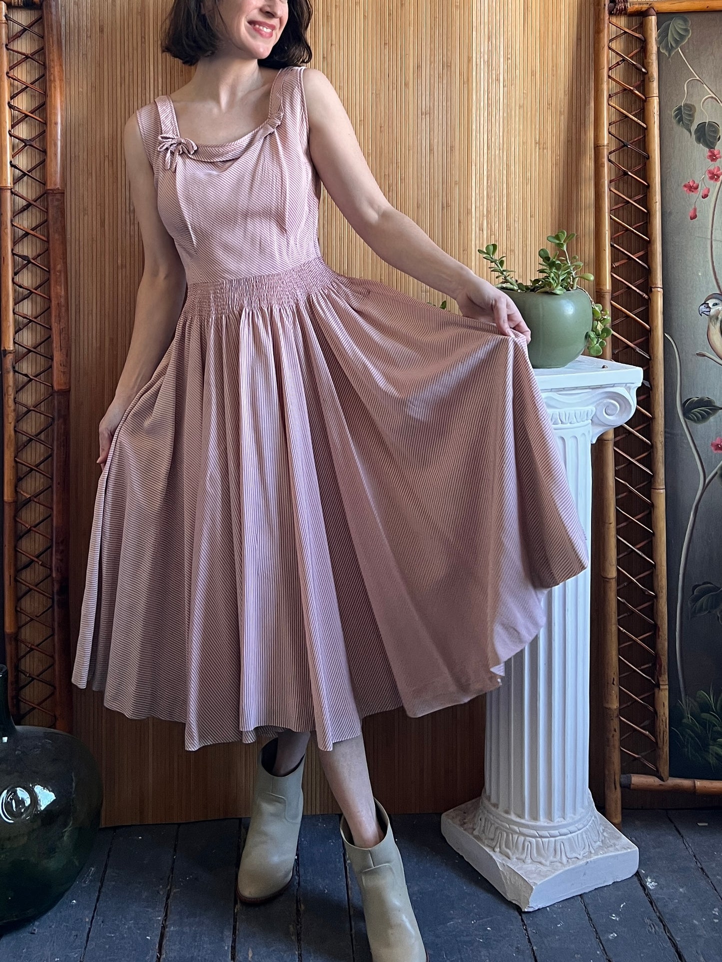 1940s Pink Two-Piece Rayon Crepe Dress and Jacket S
