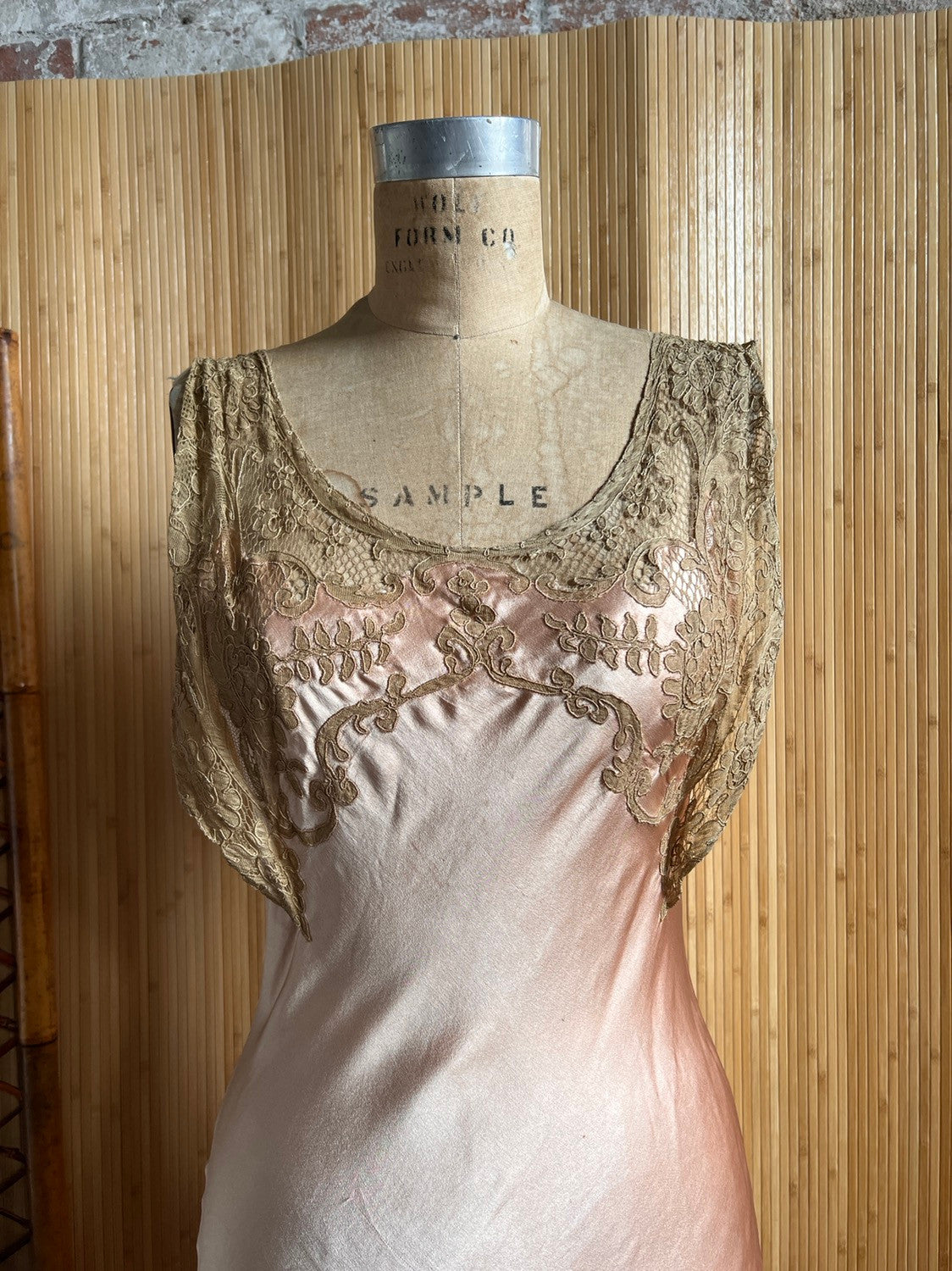 1930s Rose Gold Silk and Lace Bias Cut Gown S/M